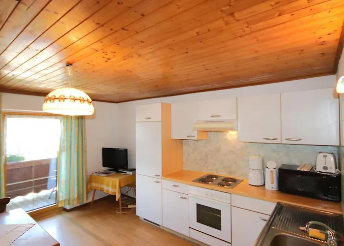 Jaegerhof-2 By Interhome Lejlighed Hochpillberg